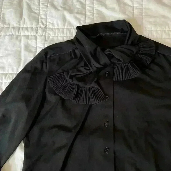 Vintage gothic pleated ruffled necktie black button down shirt women’s large - Picture 2 of 5